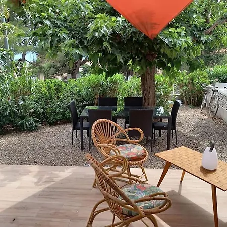 Holiday home 8 Pers, 4 Ch, Jardin, Clim 200m De La *