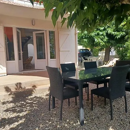 8 Pers, 4 Ch, Jardin, Clim 200m De La Holiday home Saint-Pierre-la-Mer (Aude)